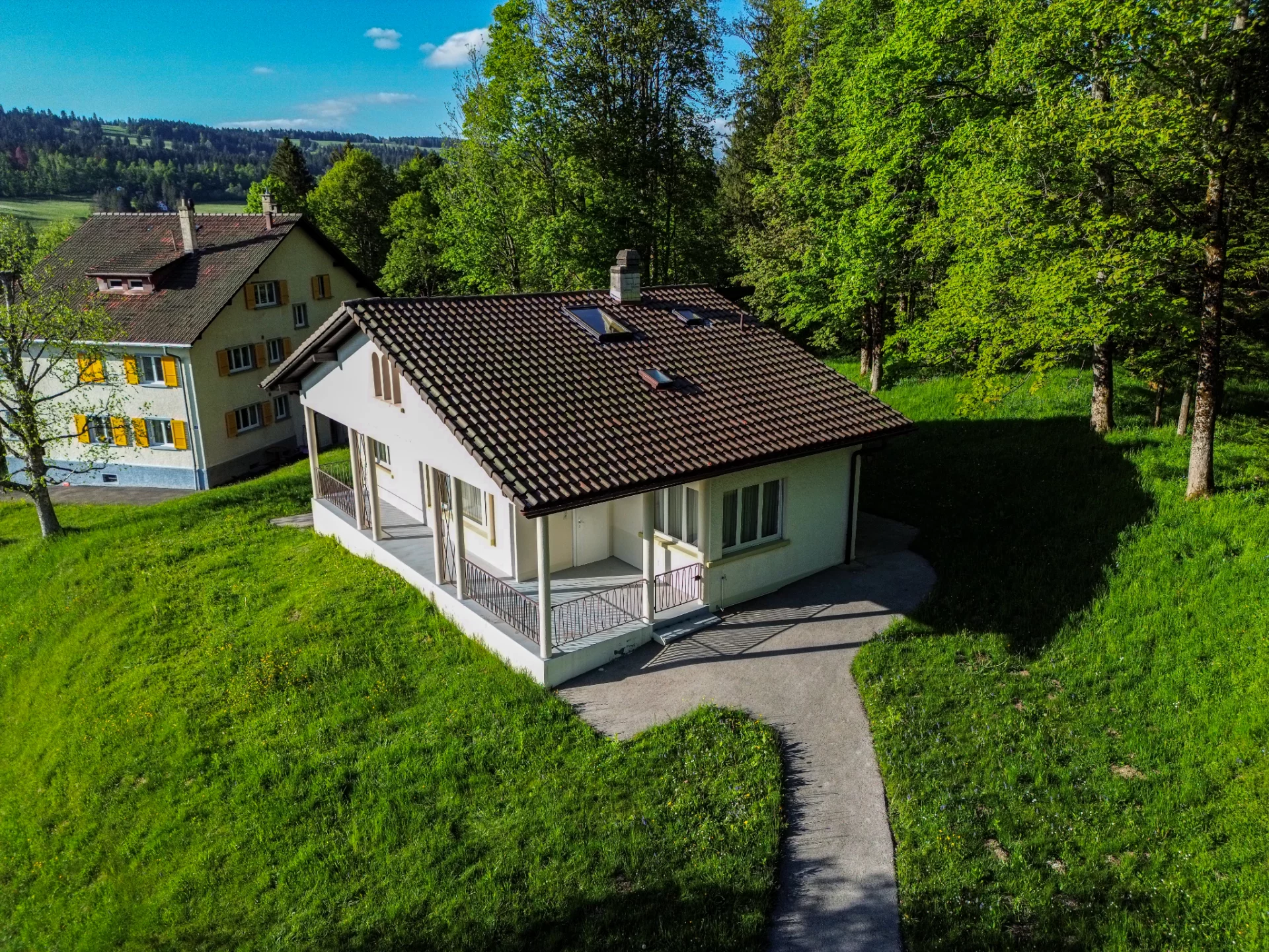 Charmante villa familiale dans un écrin de verdure
