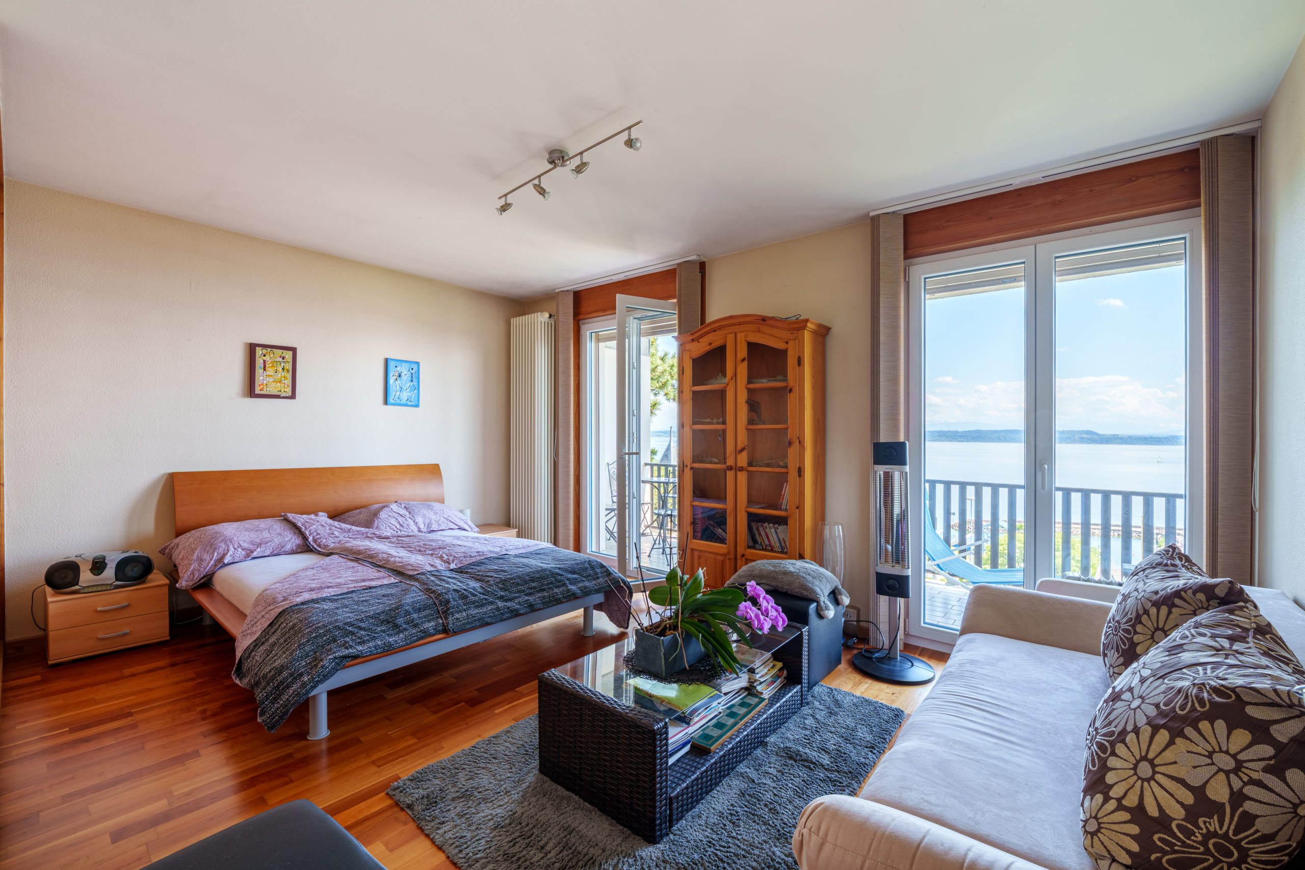 Neuchâtel / Charmante villa avec vue sur le lac