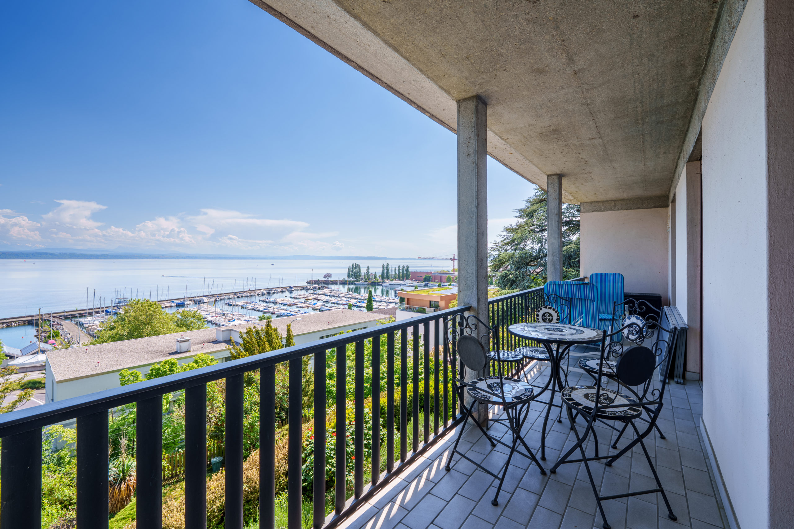 Neuchâtel / Charmante villa avec vue sur le lac